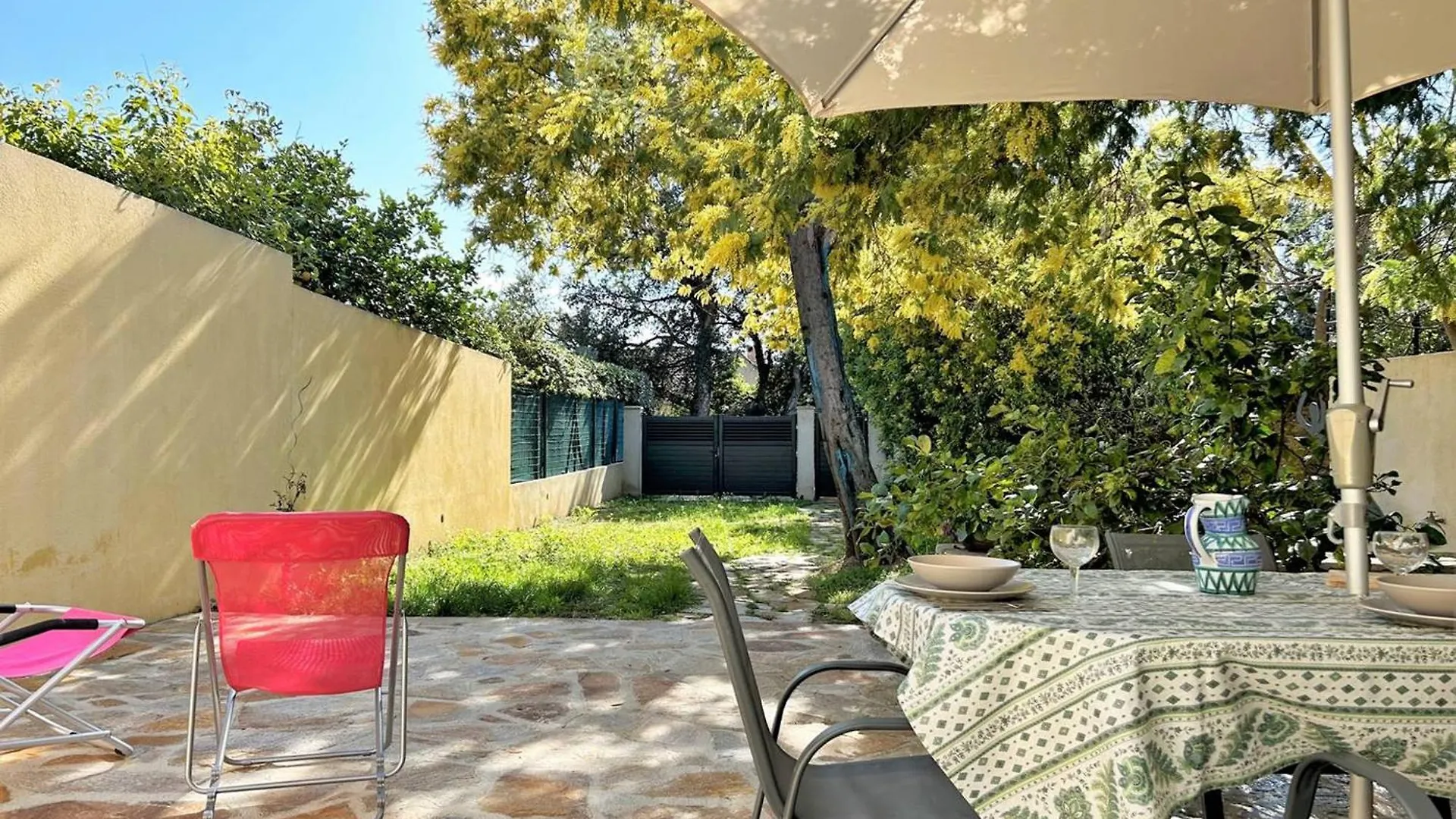 Studio Renove Avec Terrasse Et Jardin, Proche Commerces, Parking Prive - Bormes-Les-Mimosas - Fr-1-251-583 Apartment