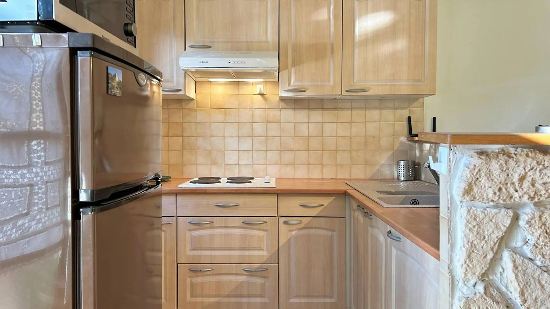 Apartment Studio Renove Avec Terrasse Et Jardin, Proche Commerces, Parking Prive - Bormes-Les-Mimosas - Fr-1-251-583